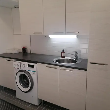 Apartment Majoituspalvelu Nurmi Oksapolku 2 B Deluxe 103m2 Raahe